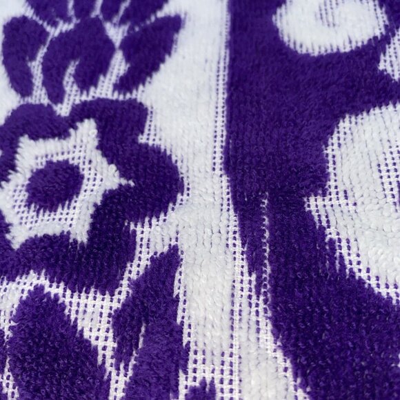 Vintage Fieldcrest Bath Towel Purple White Floral Fringed USA 45 X 25 in Retro - Picture 8 of 16